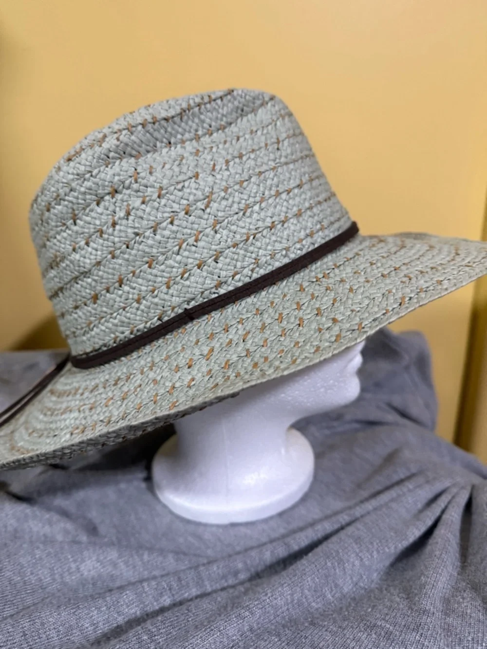Vintage Roxy Hat - Picture 5 of 7